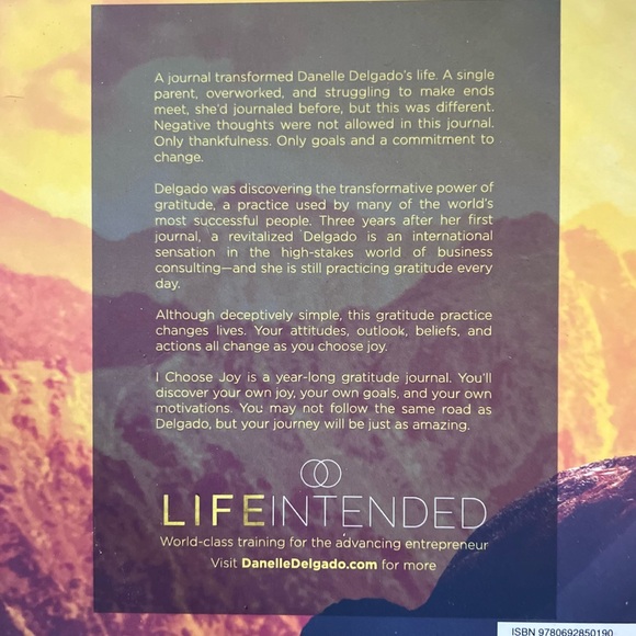 I Choose Joy:The Daily Gratitude Practice-by Danelle Delgado ~ New Never used ! - Picture 2 of 3